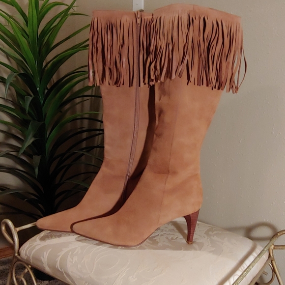 FRINGED TOP KNEE BOOTS - Picture 1 of 5